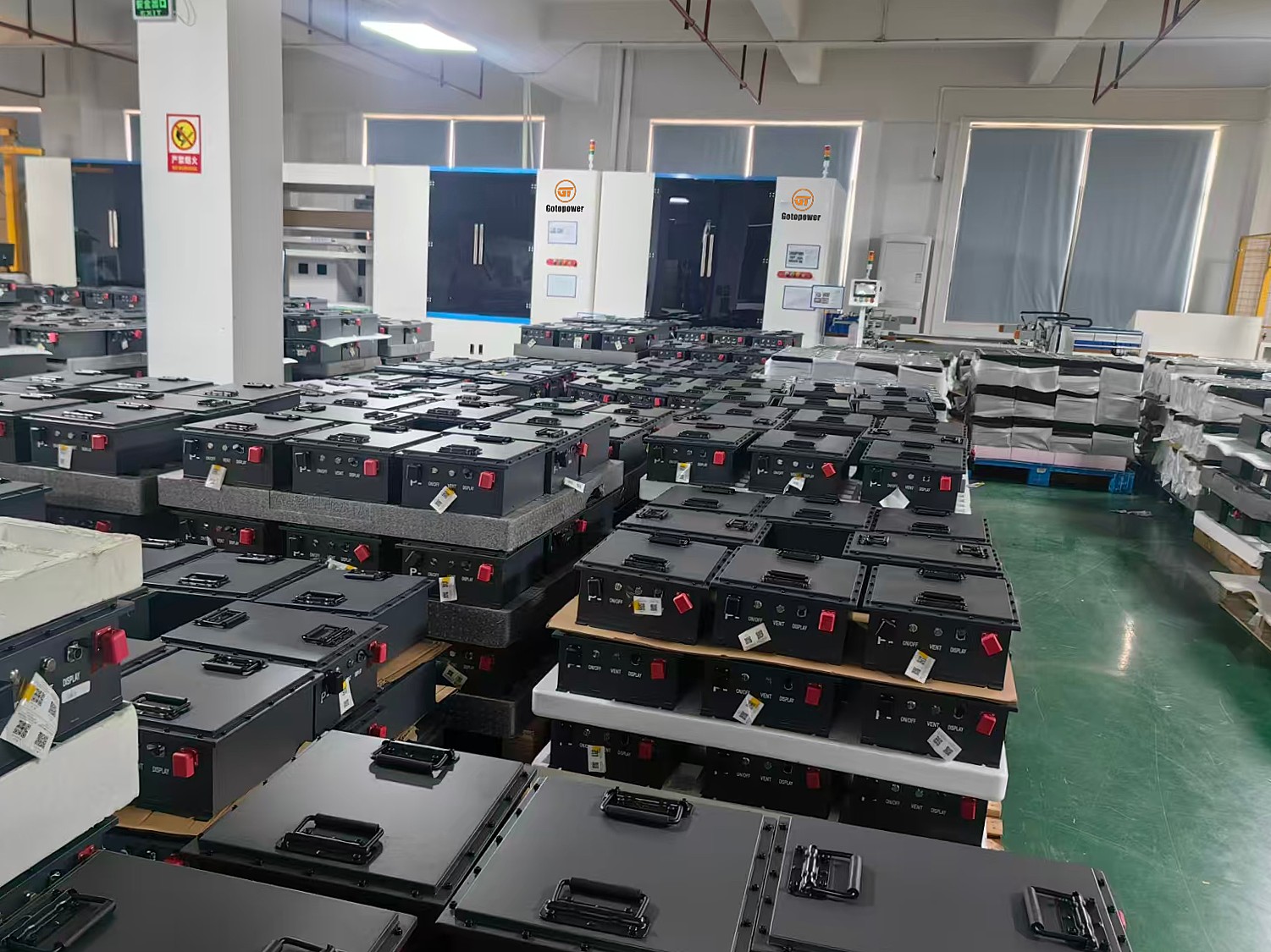 BESS factory, Commercial energy storage, Energy Storage System (BESS), LiFePO4 Battery Manufacturer, OEM LiFePO4 battery factory in China, Robotic arm assembly in battery production